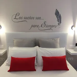 https://marina-atico-penthouse.tenerifehoteles.net